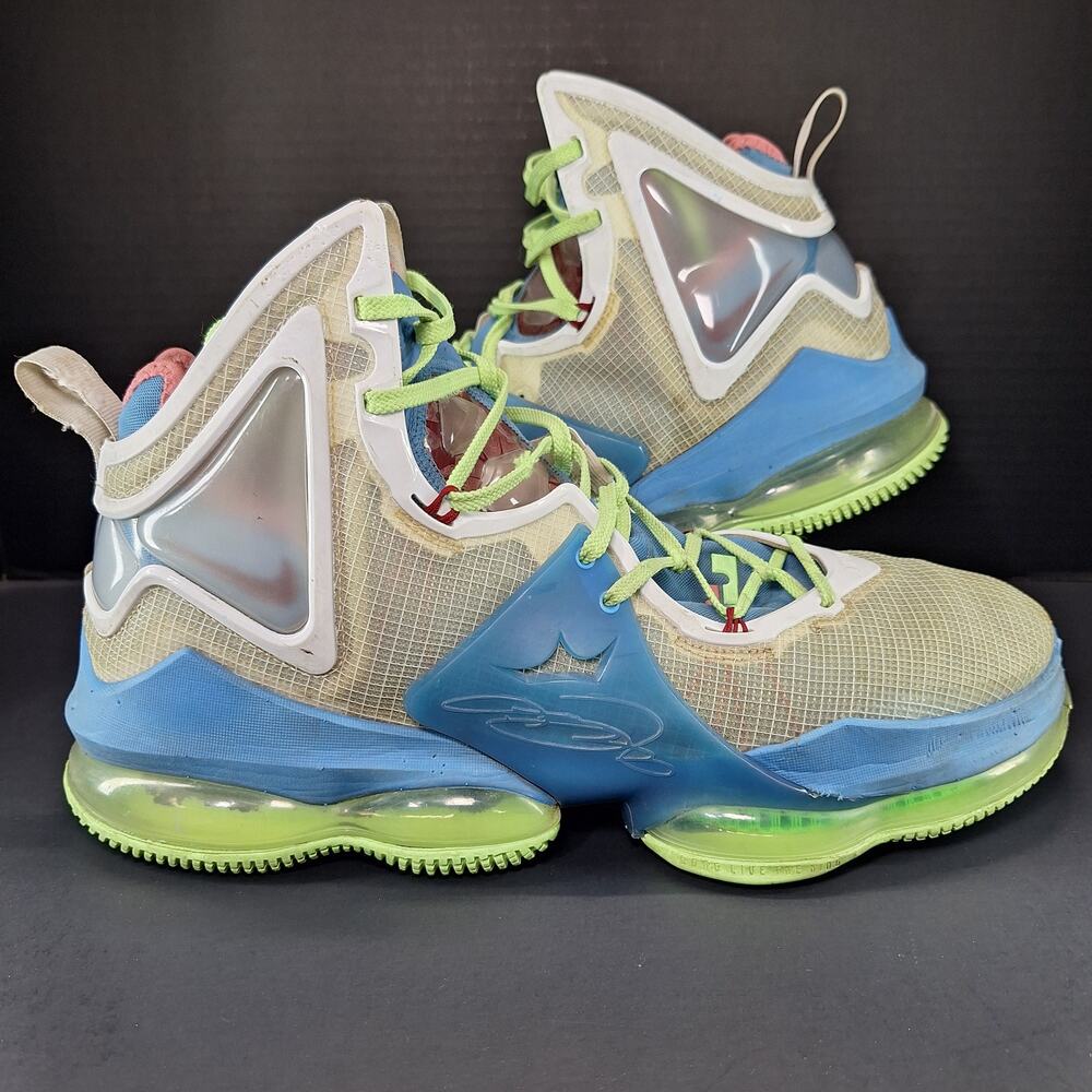 Nike LeBron 19 Mens 14 White Tropical DC9339-400 Basketball Shoes Sneakers